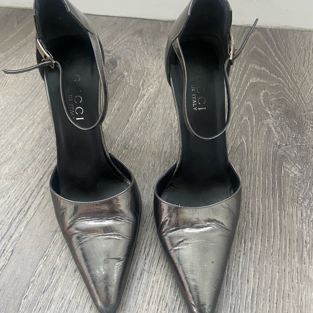 Gucci Black Stiletto Heels with Elegant d'Orsay Design